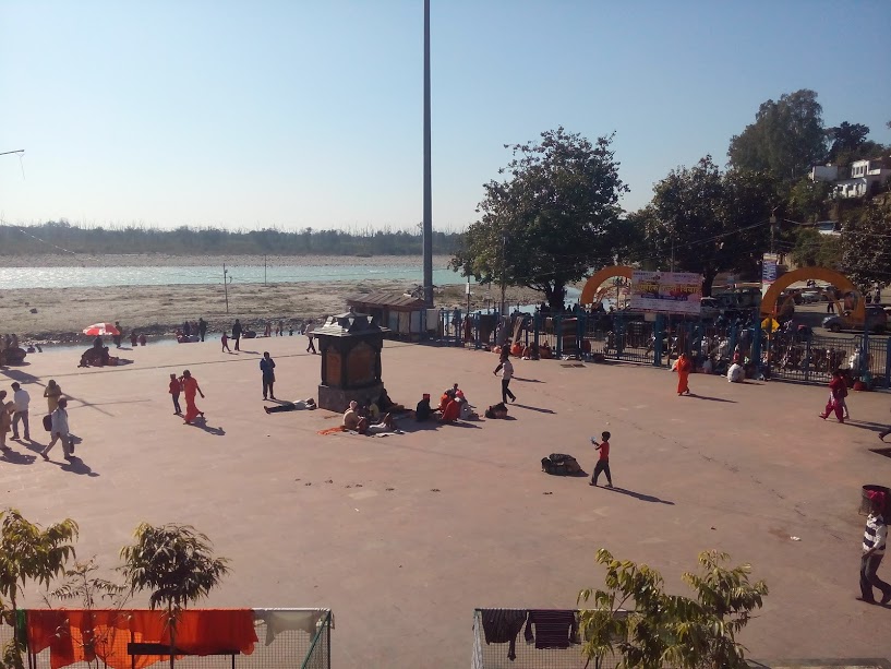 Triveni Ghat, Rishikesh — Faridabad to Rishikesh taxi | EZPZ Taxi
